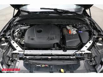 Volvo Xc-60 2.0 T8 Twin Engine AWD R-Design Pano LED ACC B&W HUD Lucht 360° picture 5
