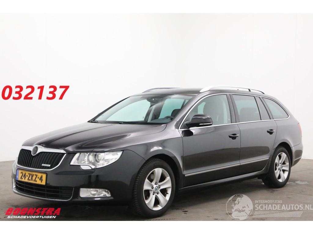 Skoda Superb Combi 1.6 TDI Greenline Ambition Memory Xenon Navi Cruise SHZ PDC