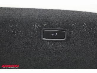 Porsche Taycan 79 kWh Pano LED Leder Cruise SHZ picture 32