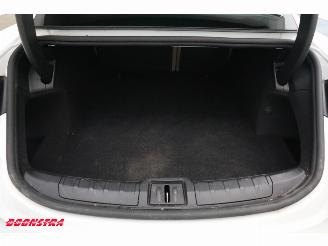 Porsche Taycan 79 kWh Pano LED Leder Cruise SHZ picture 33