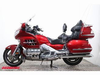 Honda GL 1800 Gold Wing GL 1800 Gold Wing Dual C-ABS Deluxe Cruise Radio Reverse picture 5