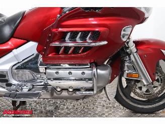 Honda GL 1800 Gold Wing GL 1800 Gold Wing Dual C-ABS Deluxe Cruise Radio Reverse picture 10