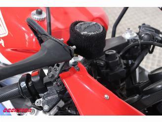 Honda VFR 400 R picture 17