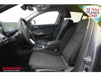 BMW 1-serie 120i M Sport LED HUD H/K 360° SHZ picture 14