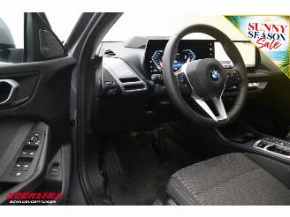 BMW 1-serie 120i M Sport LED HUD H/K 360° SHZ picture 16