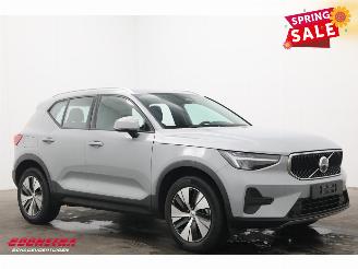 Volvo XC40 2.0 B3 Core LED Leder Apple/Android Camera SHZ LRHZ 9.766 km! picture 2