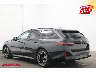 BMW 5-serie Touring 520d M-Sport Pro Pano LED ACC HUD 360° Memory H/K Ventilatie picture 4