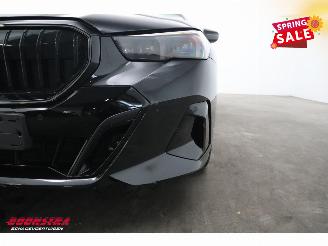 BMW 5-serie Touring 520d M-Sport Pro Pano LED ACC HUD 360° Memory H/K Ventilatie picture 13
