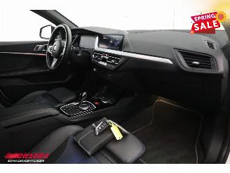 BMW 1-serie 120i Aut. Sportline LED Navi Cruise LRHZ SHZ picture 9