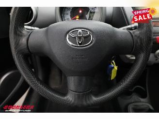 Toyota Aygo 1.0 VVT-i Now 5-DRS Navi Airco 96.456 km! picture 20