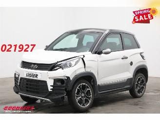 Schade brommobiel Ligier  JS60 Chic Airco Leder Bluetooth 12.980 km! 2020/12