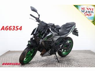 krockskadad bil motor Kawasaki  Z500 SE ABS LED 2025/6