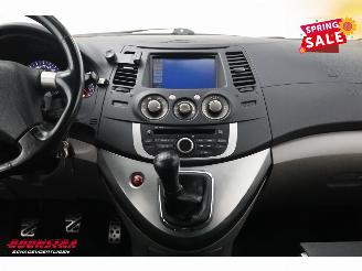 Mitsubishi Grandis 2.4-16V InSport Dealeronderhouden Navi Clima Cruise PDC AHK picture 11