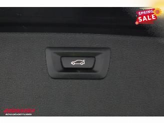 BMW 3-serie Touring 318i M Sport LED Leder SHZ PDC picture 17