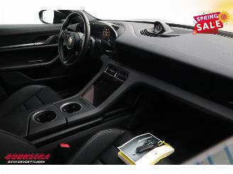 Porsche Taycan 89 kWh LED ACC Sport Chrono Bose Camera SHZ picture 16