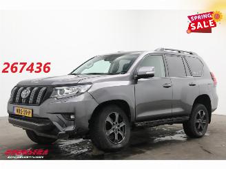 krockskadad bil bedrijf Toyota Landcruiser 2.8 D-4D-F Challenger Blind Van Leder Navi Cruise Camera SHZ Ventilatie AHK 2022/9