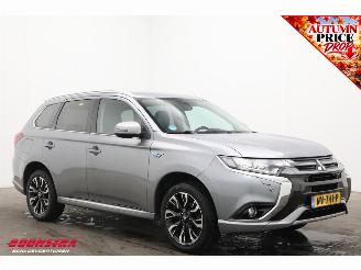 Mitsubishi Outlander 2.0 PHEV Executive Edition 4X4 Camera SHZ PDC AHK Navi Clima Cruise picture 2