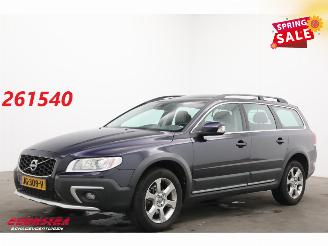 Coche accidentado Volvo Xc-70 2.0 D4 FWD Inscription Schuifdak Leder Memory BiXenon Cruise SHZ AHK 2016/3