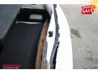 Volkswagen Up! 1.0 BMT move up! Airco Bluetooth 77.587 km! picture 9