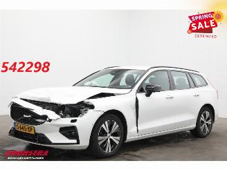 Voiture accidenté Volvo V-60 2.0 B3 Plus Dark LED ACC Leder H/K Camera SHZ AHK 2023/5