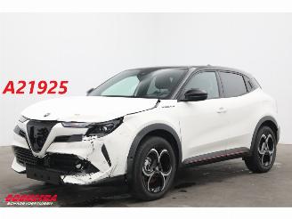 Damaged car Alfa Romeo Junior 1.2 Turbo Hybrid Ibrida Speciale LED ACC Massage Camera SHZ 2025/4