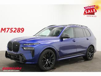 Unfallwagen BMW X7 M60i xDrive 6p. Sky Lounge Massage B&W HUD 360° Memory AHK 2022/9