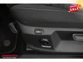 Volkswagen Touran 2.0 TDI 150 PK DSG Navi Clima Cruise SHZ PDC picture 31