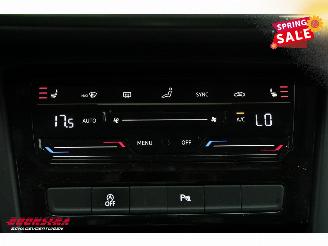 Volkswagen Touran 2.0 TDI 150 PK DSG Navi Clima Cruise SHZ PDC picture 30