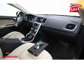 Volvo V-60 2.4 D6 Twin Engine Summum Schuifdak H/K Memory BiXenon Camera SHZ AHK picture 7