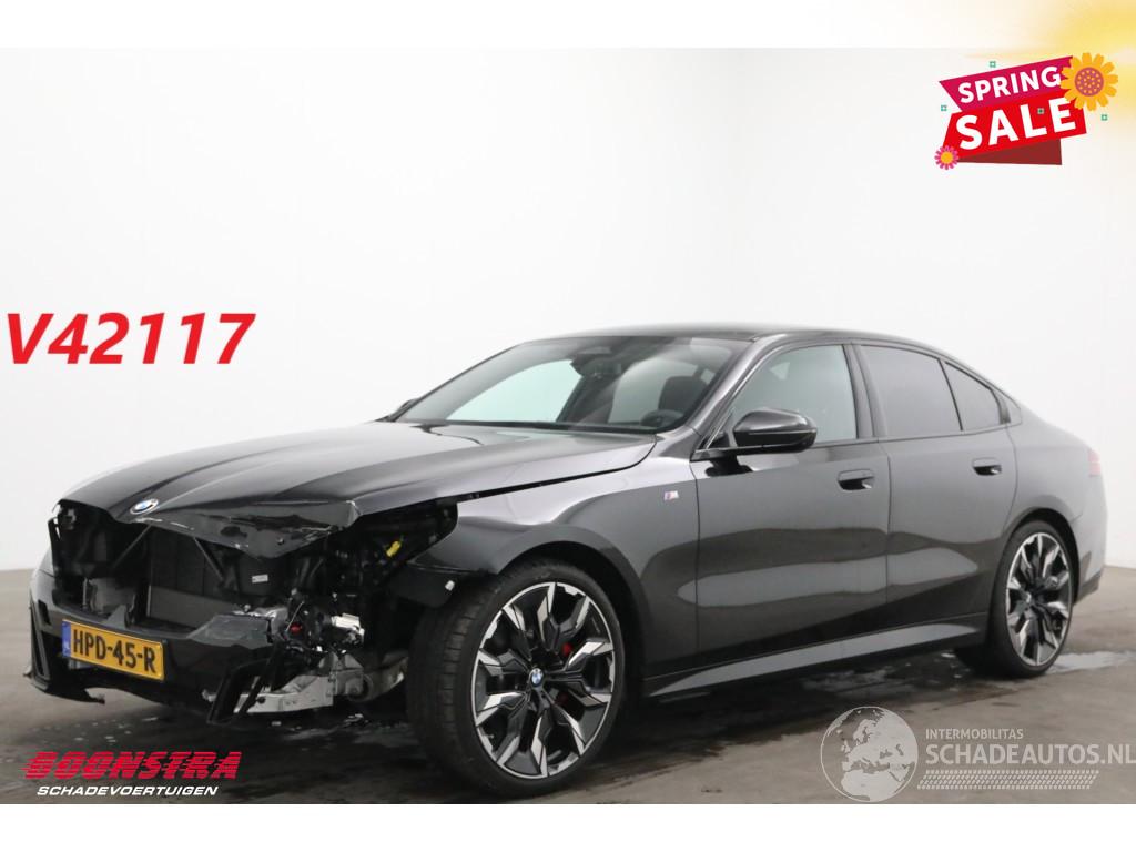 BMW 5-serie 520i M-Sport Pro Pano LED HUD 360° Memory Ventilatie LRHZ