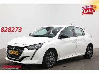Damaged car Peugeot 208 1.2 PureTech Aut. Active Pack Apple/Android Navi Airco Cruise PDC 2022/5