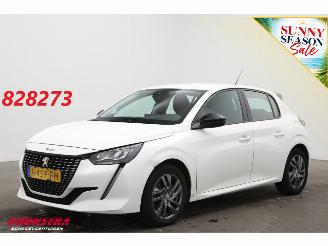 Damaged car Peugeot 208 1.2 PureTech Aut. Active Pack Apple/Android Navi Airco Cruise PDC 2022/5