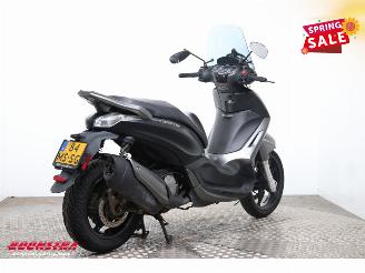 Piaggio  350 Beverly Sport ABS picture 3