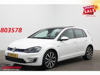 Unfallwagen Volkswagen Golf 1.4 TSI GTE Pano LED Leder Navi Clima Cruise Camera SHZ PDC 2015/4