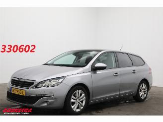 Coche accidentado Peugeot 308 SW 1.6 BlueHDI Executive Pack Pano Navi Clima Cruise Camera PDC AHK 2015/12