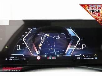 BMW 3-serie Touring 330e M-Sport Pano HUD LED ACC H/K Memory 360° AHK SHZ picture 23