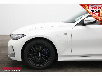BMW 3-serie Touring 330e M-Sport Pano HUD LED ACC H/K Memory 360° AHK SHZ picture 12