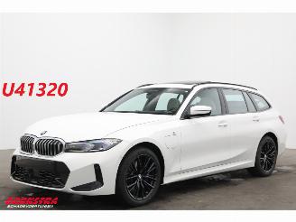 krockskadad bil auto BMW 3-serie Touring 330e M-Sport Pano LED ACC H/K Memory 360° AHK 2024/12