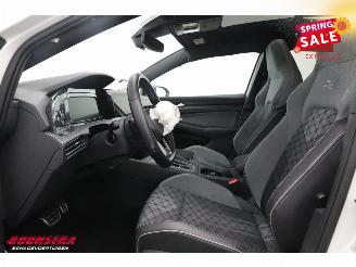 Volkswagen Golf 1.5 eTSI DSG R-Line Pano LED ACC LRHZ SHZ PDC picture 19
