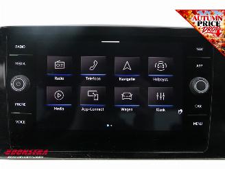 Volkswagen T-Roc 1.5 TSI DSG Life Edition LED ACC Virtual Navi Clima SHZ PDC picture 33