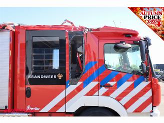 Mercedes Atego 1527 Ziegler Komplett Feuerwehr 16.684 km! Euro 6 picture 9