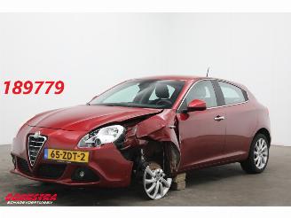 Unfallwagen Alfa Romeo Giulietta 1.4 T Distinctive Navi Clima Cruise SHZ PDC AHK 2012/10