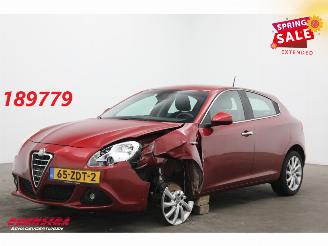 Unfallwagen Alfa Romeo Giulietta 1.4 T Distinctive Navi Clima Cruise SHZ PDC AHK 2012/10