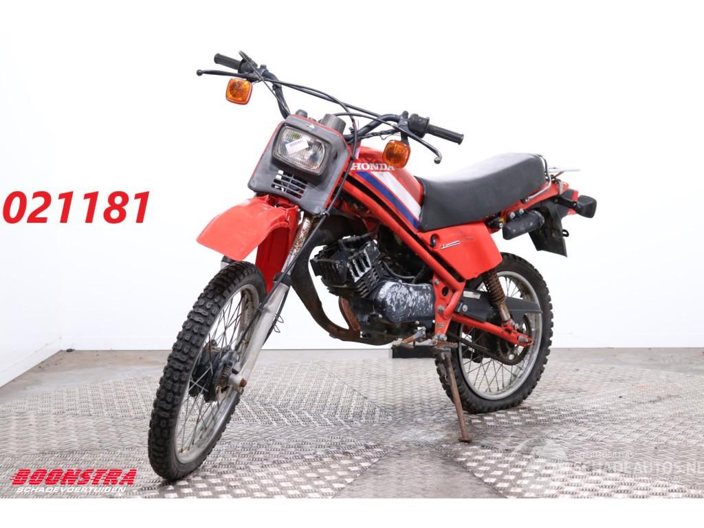 Honda  MT5