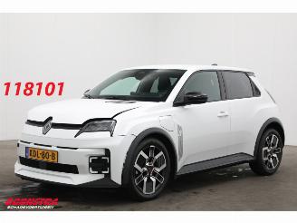 damaged passenger cars Renault 5 comfort range Techno 52 kWh LED ACC Apple/Android Camera 225 km!! 2026/3