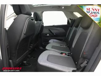 Citroën C4-picasso 1.2 PureTech Live Pano Navi Clima Cruise Camera PDC AHK 76.519 km! picture 19