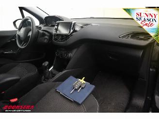 Peugeot 208 1.2 PureTech Blue Lease Navi Airco Cruise 138.531 km! picture 13