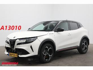 Damaged car Alfa Romeo Junior 1.2 Turbo Hybrid Ibrida Speciale Navi Clima Cruise Camera SHZ PDC 2025/1