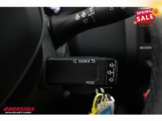 Renault Clio 1.0 TCe 90 Equilibre Navi Airco Cruise picture 19