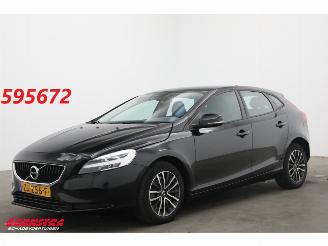 Damaged car Volvo V-40 1.5 T2 Aut. Momentum LED Navi Clima Cruise SHZ PDC 2019/6